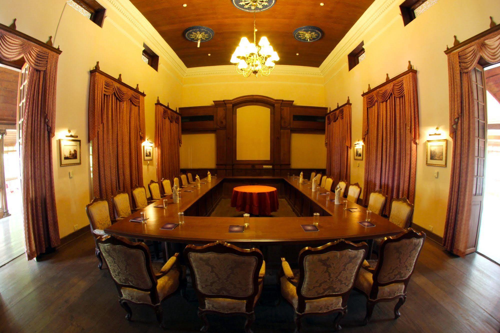 Kochi Bolgatty Palace & Island Resort מראה חיצוני תמונה